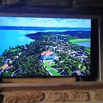 T.h.ny Village تيهاني