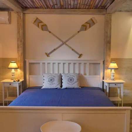 T.h.ny Village Guest house