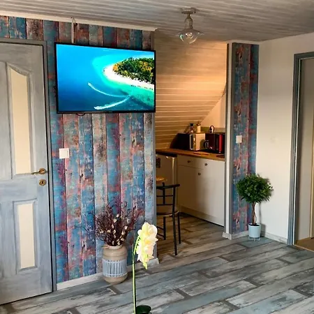 T.h.ny Village Guest house Tihany