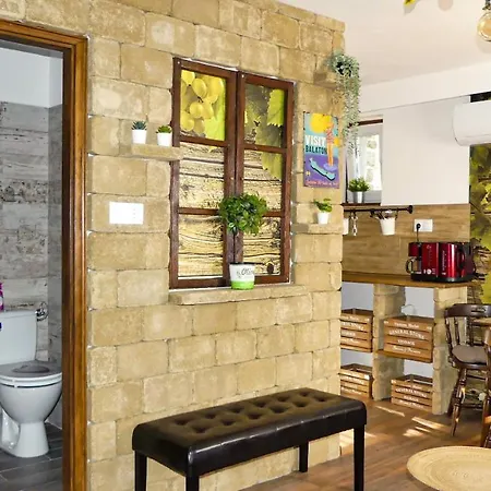 T.h.ny Village Tihany