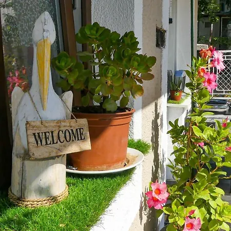 Pensionat T.h.ny Village