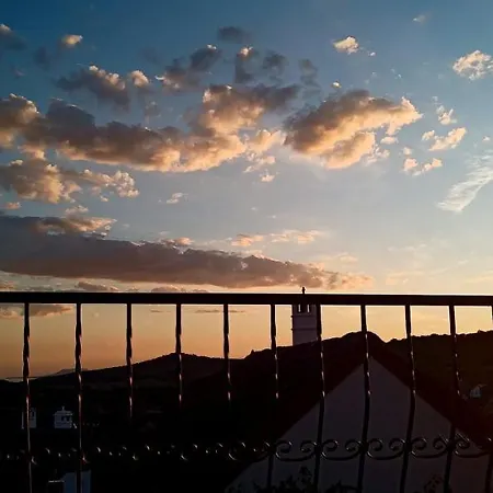 T.h.ny Village Vendégház