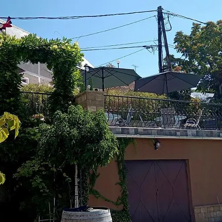 T.h.ny Village Vendégház