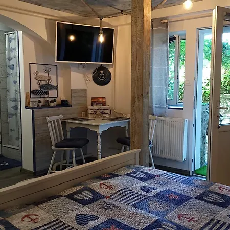 T.h.ny Village Tihany