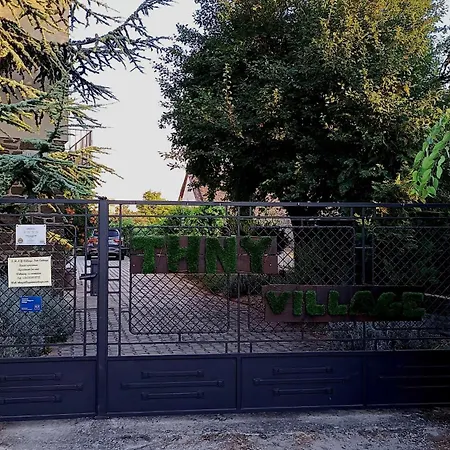 T.h.ny Village Guest house