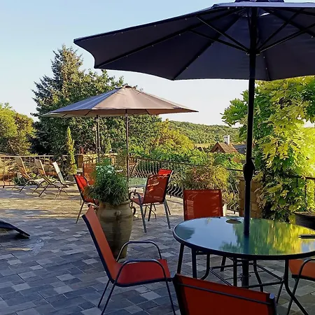 T.h.ny Village Tihany