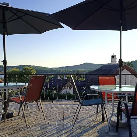 Vendégház T.h.ny Village