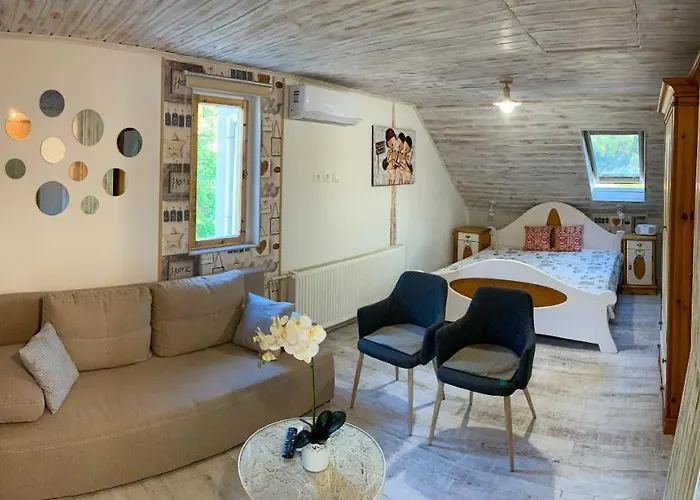 T.h.ny Village Гостевой дом