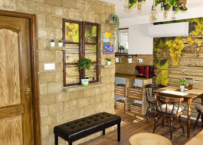 T.h.ny Village Гостевой дом