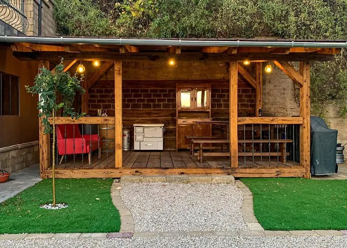 T.h.ny Village Гостевой дом 3*