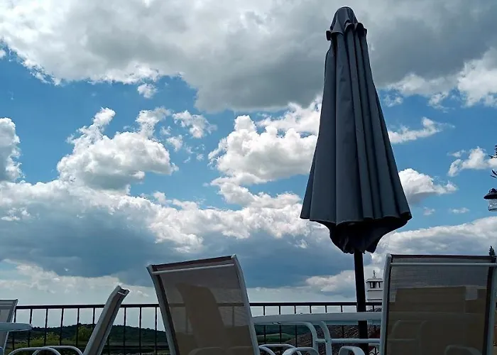 Гостевой дом T.h.ny Village 3*