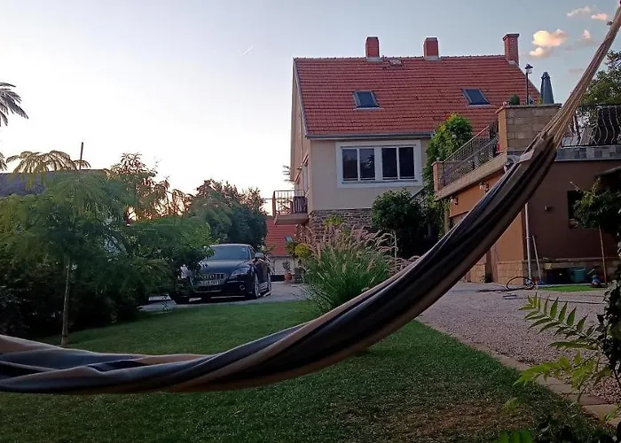 Гостевой дом T.h.ny Village Тихань