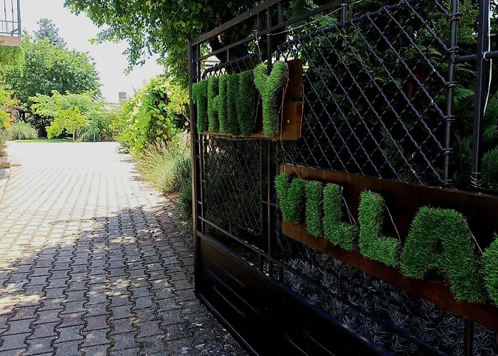 Gasthof T.h.ny Village Tihany