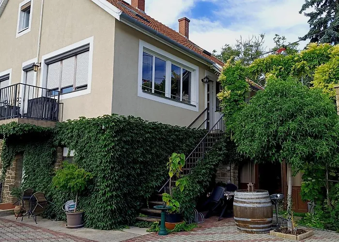 T.h.ny Village Гостевой дом